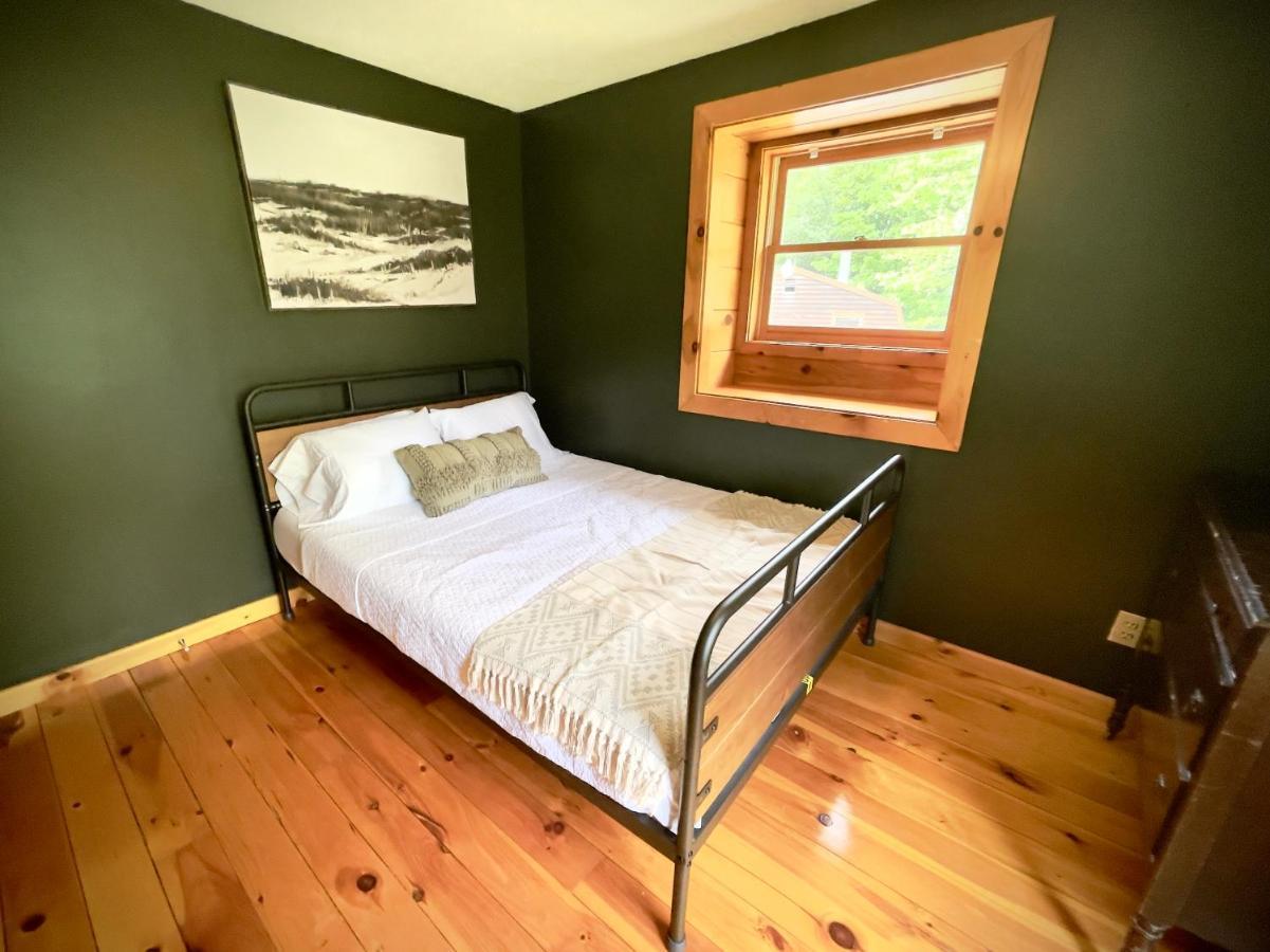 Hgtv Log Cabin Near Lake Willoughby, Burke, Jaypeak Ang Kingdom Trails Barton Exterior photo